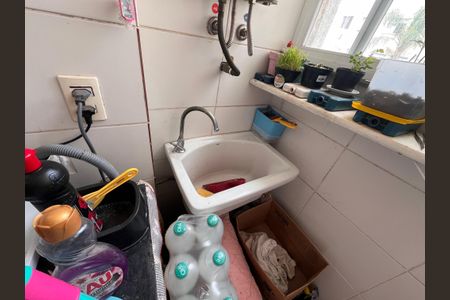 Apartamento à venda com 60m², 3 quartos e 1 vagaÁrea de Serviço