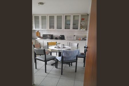 Casa à venda com 3 quartos, 125m² em Vila Campo Grande, São Paulo