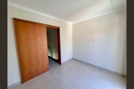 Casa à venda com 135m², 4 quartos e 3 vagas Casa à venda com 135m², 4 quartos e 3 vagasQuarto 1