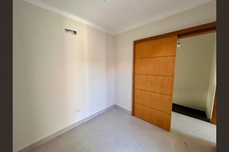 Casa à venda com 135m², 4 quartos e 3 vagas Casa à venda com 135m², 4 quartos e 3 vagasQuarto 2