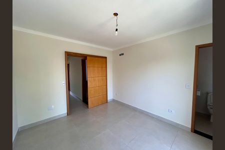 Casa à venda com 135m², 4 quartos e 3 vagas Casa à venda com 135m², 4 quartos e 3 vagasSuíte 1