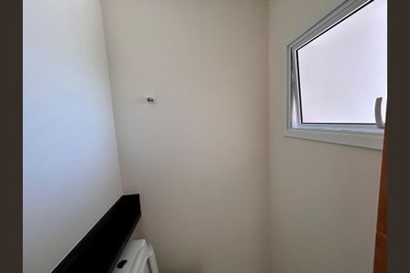 Casa à venda com 135m², 4 quartos e 3 vagas Casa à venda com 135m², 4 quartos e 3 vagasLavabo