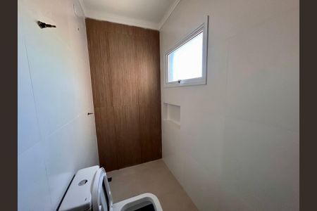 Casa à venda com 135m², 4 quartos e 3 vagas Casa à venda com 135m², 4 quartos e 3 vagasBanheiro Social