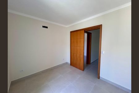 Casa à venda com 135m², 4 quartos e 3 vagas Casa à venda com 135m², 4 quartos e 3 vagasQuarto 1