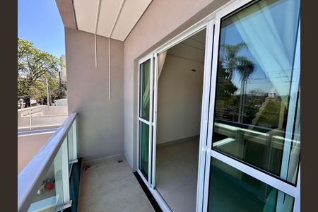 Casa à venda com 135m², 4 quartos e 3 vagas Casa à venda com 135m², 4 quartos e 3 vagasVista Varanda da Sala