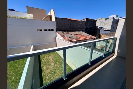 Casa à venda com 135m², 4 quartos e 3 vagas Casa à venda com 135m², 4 quartos e 3 vagasVista do Quarto 1