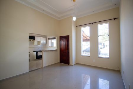 Casa de condomínio para alugar com 150m², 3 quartos e 2 vagas Casa de condomínio para alugar com 150m², 3 quartos e 2 vagasSala