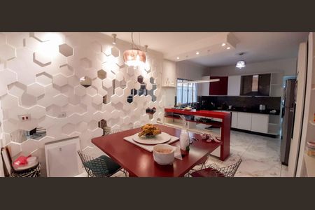 Casa à venda com 280m², 3 quartos e 2 vagas Casa à venda com 280m², 3 quartos e 2 vagasCopa