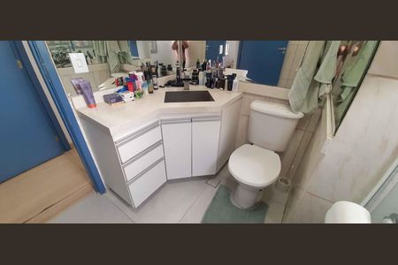 Casa à venda com 280m², 3 quartos e 2 vagas Casa à venda com 280m², 3 quartos e 2 vagasBanheiro da Suíte