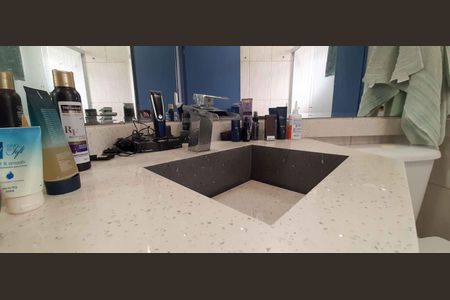 Casa à venda com 280m², 3 quartos e 2 vagas Casa à venda com 280m², 3 quartos e 2 vagasBanheiro da Suíte