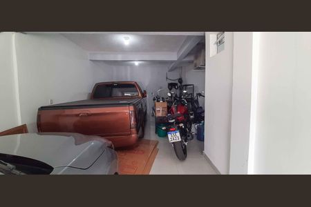 Casa à venda com 280m², 3 quartos e 2 vagas Casa à venda com 280m², 3 quartos e 2 vagasGaragem