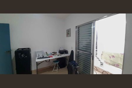 Casa à venda com 280m², 3 quartos e 2 vagas Casa à venda com 280m², 3 quartos e 2 vagasQuarto 2