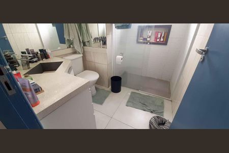 Casa à venda com 280m², 3 quartos e 2 vagas Casa à venda com 280m², 3 quartos e 2 vagasBanheiro da Suíte