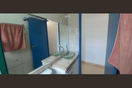 Casa à venda com 280m², 3 quartos e 2 vagas Casa à venda com 280m², 3 quartos e 2 vagasBanheiro 1