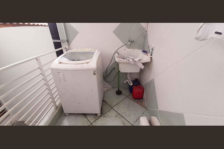 Casa à venda com 280m², 3 quartos e 2 vagas Casa à venda com 280m², 3 quartos e 2 vagasÁrea de Serviço