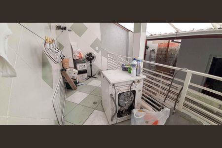 Casa à venda com 280m², 3 quartos e 2 vagas Casa à venda com 280m², 3 quartos e 2 vagasÁrea de Serviço