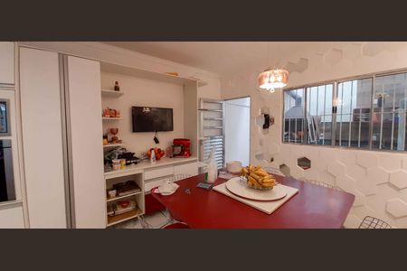 Casa à venda com 280m², 3 quartos e 2 vagas Casa à venda com 280m², 3 quartos e 2 vagasCopa