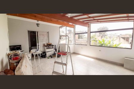 Casa à venda com 280m², 3 quartos e 2 vagas Casa à venda com 280m², 3 quartos e 2 vagasVaranda da Suíte