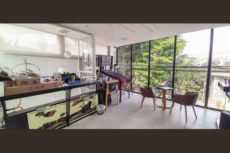 Casa à venda com 280m², 3 quartos e 2 vagas Casa à venda com 280m², 3 quartos e 2 vagasSala 1