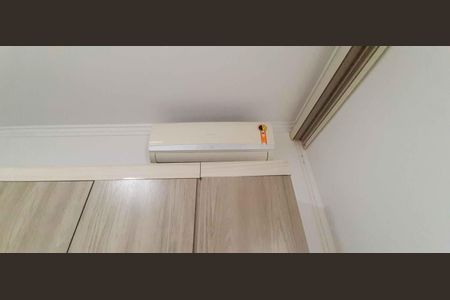 Casa à venda com 280m², 3 quartos e 2 vagas Casa à venda com 280m², 3 quartos e 2 vagasSuíte