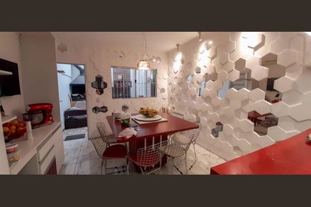 Casa à venda com 280m², 3 quartos e 2 vagas Casa à venda com 280m², 3 quartos e 2 vagasCopa