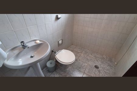 Casa à venda com 145m², 3 quartos e 3 vagasBanheiro Suíte 