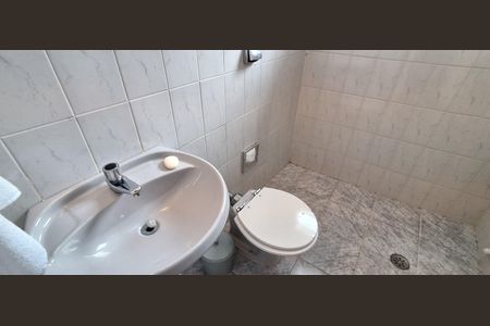 Casa à venda com 145m², 3 quartos e 3 vagasBanheiro Suíte 