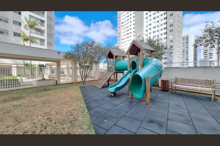 Apartamento à venda com 83m², 2 quartos e 2 vagasÁrea comum - Playground