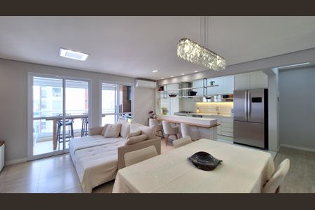 Apartamento à venda com 83m², 2 quartos e 2 vagasSala