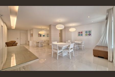 Apartamento à venda com 83m², 2 quartos e 2 vagasÁrea comum - Salão de festas