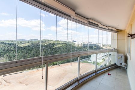 Apartamento para alugar com 113m², 3 quartos e 2 vagas Apartamento para alugar com 113m², 3 quartos e 2 vagasVaranda