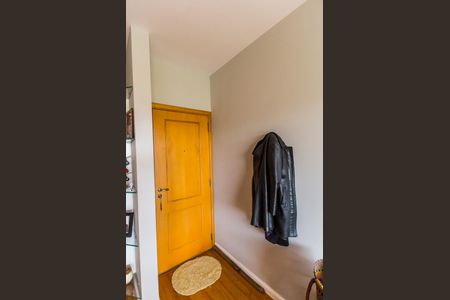 Apartamento para alugar com 113m², 3 quartos e 2 vagas Apartamento para alugar com 113m², 3 quartos e 2 vagasEntrada