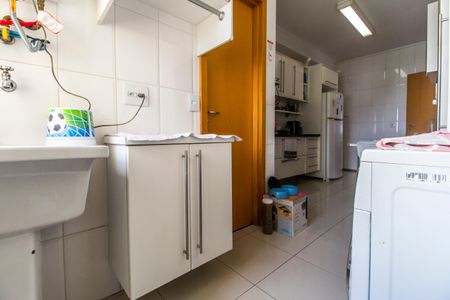 Apartamento para alugar com 113m², 3 quartos e 2 vagas Apartamento para alugar com 113m², 3 quartos e 2 vagasÁrea de Serviço