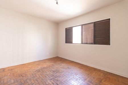 Casa à venda com 200m², 3 quartos e 2 vagasSuíte