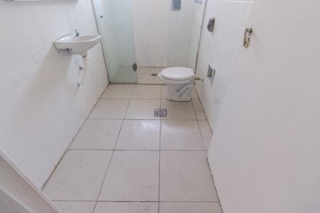 Casa à venda com 200m², 3 quartos e 2 vagasBanheiro
