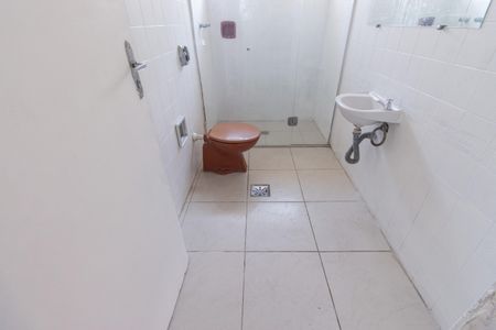 Casa à venda com 200m², 3 quartos e 2 vagasBanheiro da Suíte