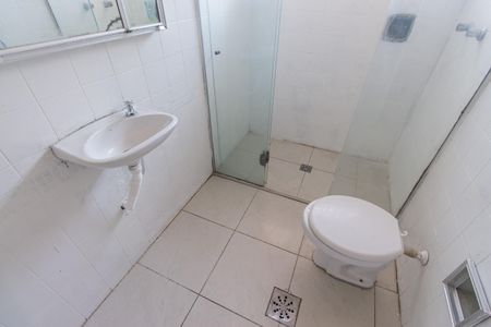 Casa à venda com 200m², 3 quartos e 2 vagasBanheiro