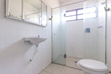 Casa à venda com 200m², 3 quartos e 2 vagasBanheiro