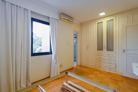 Apartamento à venda com 98m², 2 quartos e 2 vagas Apartamento à venda com 98m², 2 quartos e 2 vagasSuíte 1