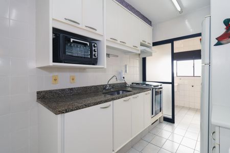 Apartamento à venda com 98m², 2 quartos e 2 vagas Apartamento à venda com 98m², 2 quartos e 2 vagasCozinha
