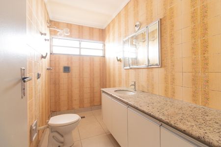 Casa à venda com 200m², 3 quartos e 2 vagasBanheiro Social