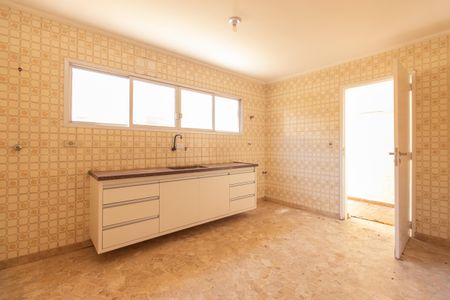 Casa à venda com 200m², 3 quartos e 2 vagasCozinha