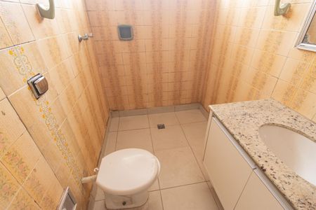 Casa à venda com 200m², 3 quartos e 2 vagasBanheiro Social