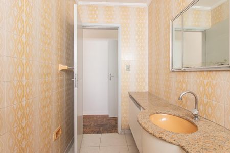 Casa à venda com 200m², 3 quartos e 2 vagasBanheiro da Suíte