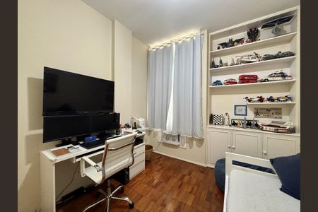 Apartamento à venda com 80m², 2 quartos e 1 vagaQuarto