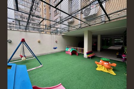 Apartamento à venda com 80m², 2 quartos e 1 vagaÁrea comum - playground