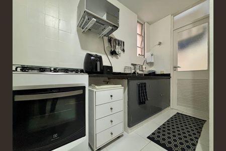 Apartamento à venda com 80m², 2 quartos e 1 vagaCozinha