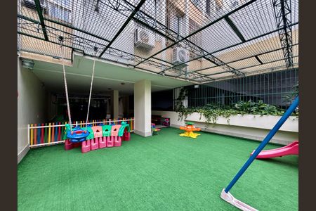 Apartamento à venda com 80m², 2 quartos e 1 vagaÁrea comum - playground