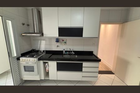 Apartamento à venda com 97m², 2 quartos e 3 vagasCozinha