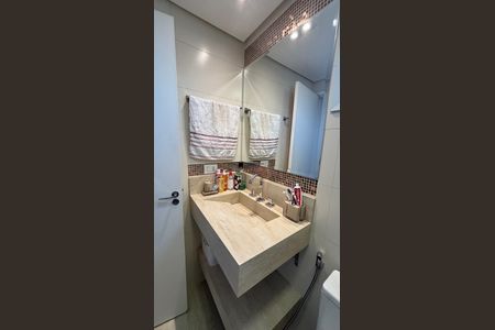 Apartamento à venda com 97m², 2 quartos e 3 vagasBanheiro da Suíte